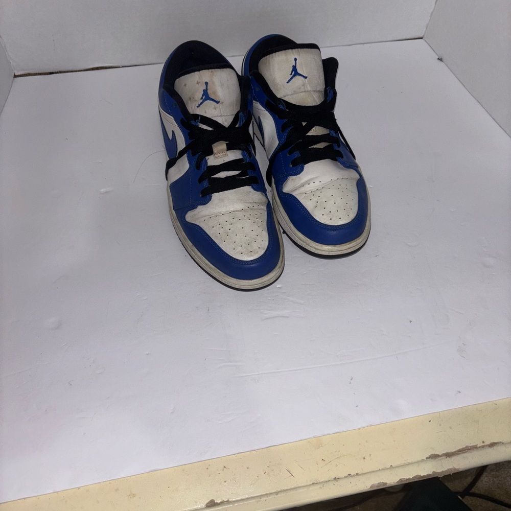 Nike air Jordan retro one jump man blue & white color combo low top